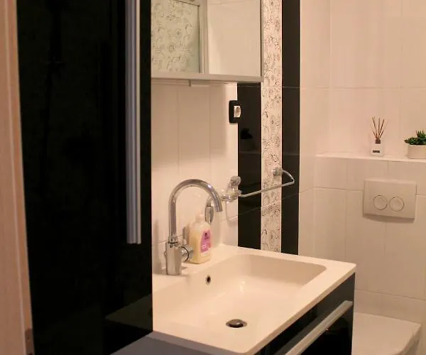 Beautiful And Luxury In Centre