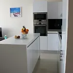 Beautiful And Luxury In Centre Split