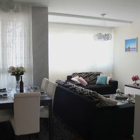 Apartment Beautiful And Luxury In Centre